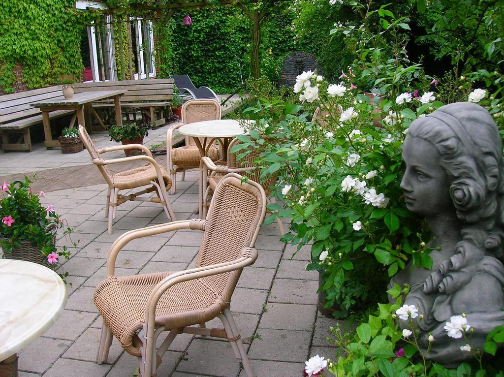Door & Roos Bed & Breakfast Lottum Bagian luar foto